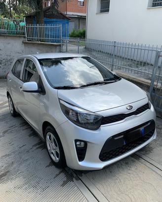 Kia Picanto argento anno 2021 km 33890