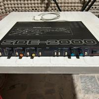 Roland SDE-2000 digital delay