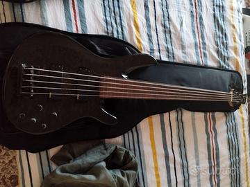 Yamaha TRB 5 corde fretless attivo/passsivo