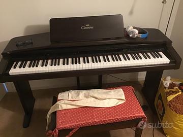 YAMAHA CLAVINOVA