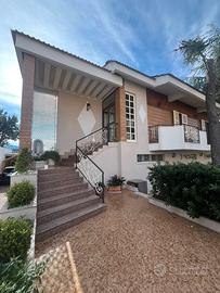 Villa indipendente via nuova Cirillo
