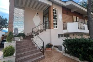 Villa indipendente via nuova Cirillo