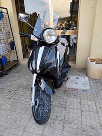 Piaggio Beverly 300