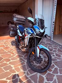 Honda africa twin 1100 (2024)- full optional