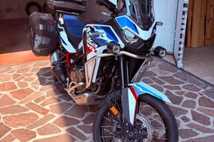 Honda africa twin 1100 (2024)- full optional