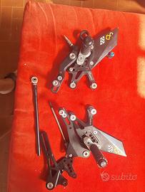 pedane arretrate aprilia rsv4 tuono v4