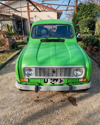 RENAULT R4