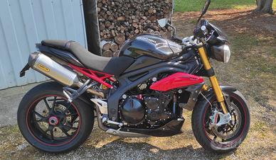 Triumph Speed triple 1050