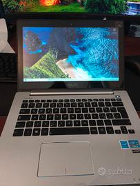 pc portatile laptop ASUS touchscreen