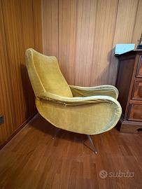 2 poltrone stile lady zanuso 