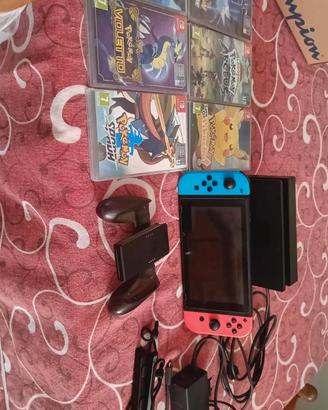 Nintendo Switch con 6 giochi condizioni  ottime