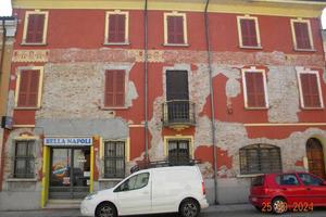 Immobile in asta di 182 m² con 4 locali a Gazzuolo