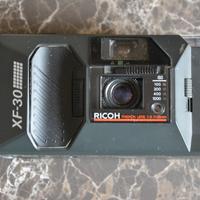 Fotocamera compatta Vintage Ricoh XF-30 da 35 mm a
