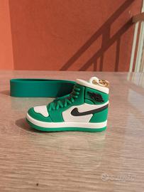 Portachiavi scarpa verde stile Air Jordan