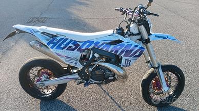 motard husqvarna 300 2t TRATTABILE