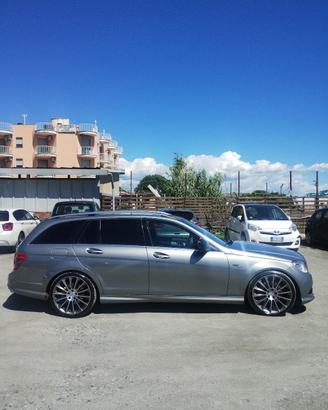 splendida Mercedes 320 4MATIC 