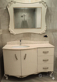 Mobile bagno con specchiera