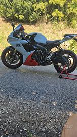 Gsx r750