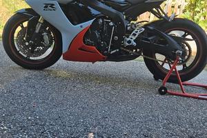 Gsx r750