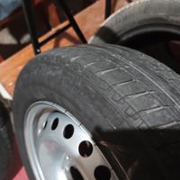 4 cerchi 15" 5 fori, con 4 gomme estive 