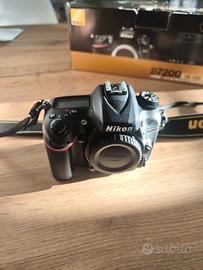 Nikon D7200 Body 16k + Obbiettivo dx af-s 18-105mm