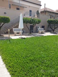 Ampio trilocale ristrutturato a Monasterace Marina