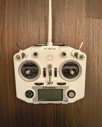 taranis FrSky x q7  bianco 