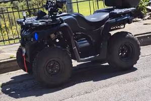 Quad 200 targa gialla