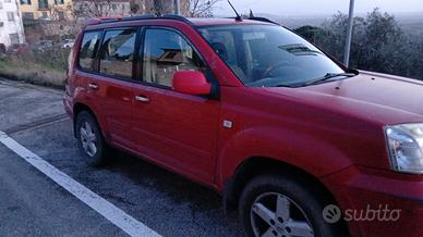 Nissan x trail  2.2tdi 4 x 4  2004