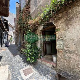 MONOLOCALE AL CENTRO STORICO DI ANGUILLARA SABAZIA