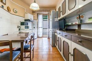 Bilocale con cucina abitabile e un BALCONE