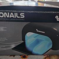 fornetto unghie gel ecc  con smalti a corredo 