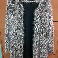 giacca nera  e bianca  pelosa