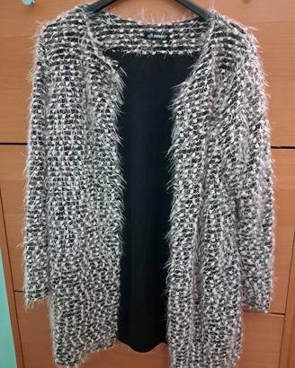 giacca nera  e bianca  pelosa