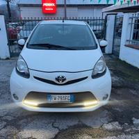 Toyota Aygo 1.0 12V VVT-i 5 porte Cool Soda Connec