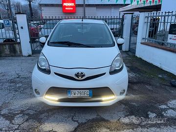 Toyota Aygo 1.0 12V VVT-i 5 porte Cool Soda Connec