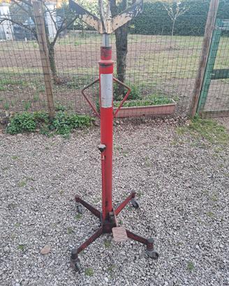 Sollevatore meccanico da officina