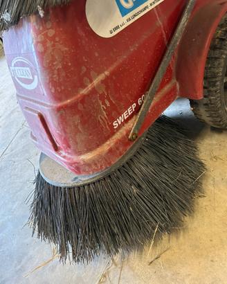 Spazzatrice bat clean sweep 600