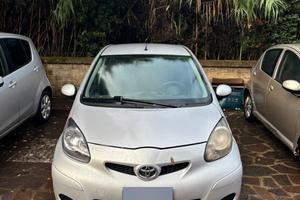 toyota aygo 2011 5 porte