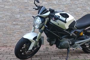 Monster 696 depotenziata A2
