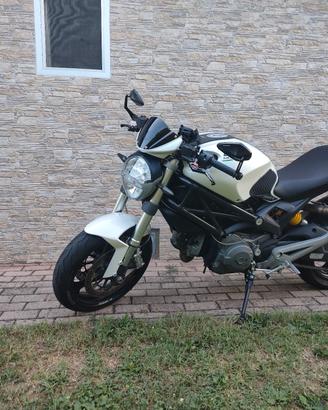 Monster 696 depotenziata A2