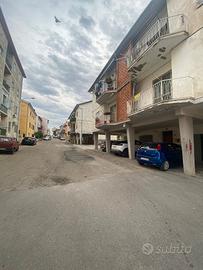 Appartamento e garage 1° p via Molise rif.747