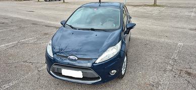 ford fiesta 1.4 gpl Titanium 
