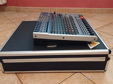 Mixer Xenyx x1832 Usb + Case