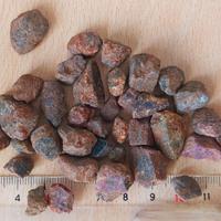 Rubini grezzi naturali non trattati