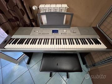 Yamaha DGX-640 Portable Grand