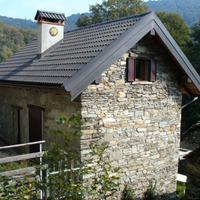 Vendesi Baita nel verde abitabile subito