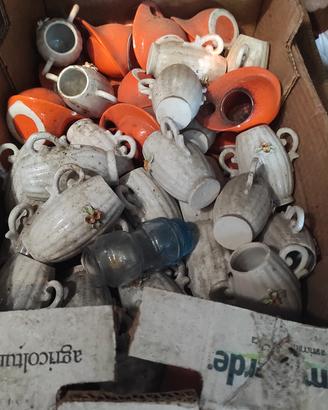 2 scatole di ceramiche vasetti mercatini da lavare