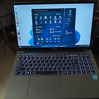 Laptop AT15 – 15.6” FHD – 16GB RAM –1TB SSD Pc Por