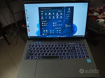 Laptop AT15 – 15.6” FHD – 16GB RAM –1TB SSD Pc Por